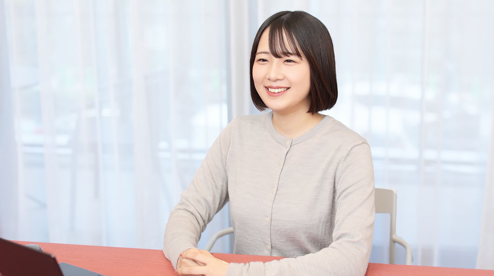 伊豆田 彩瑛　写真